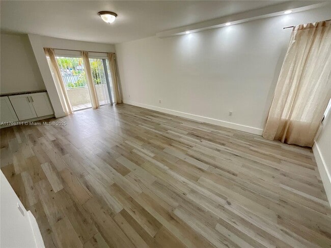 Foto del edificio - 5838 SW 74th Terrace