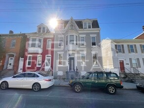 Building Photo - 948 E Market St
