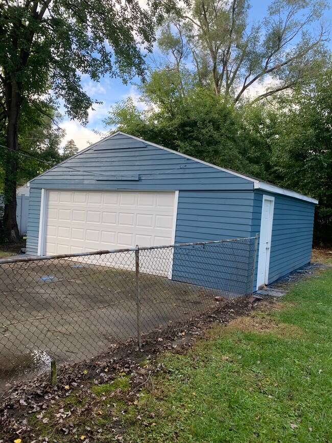 Foto del edificio - 1009 Underwood Ave