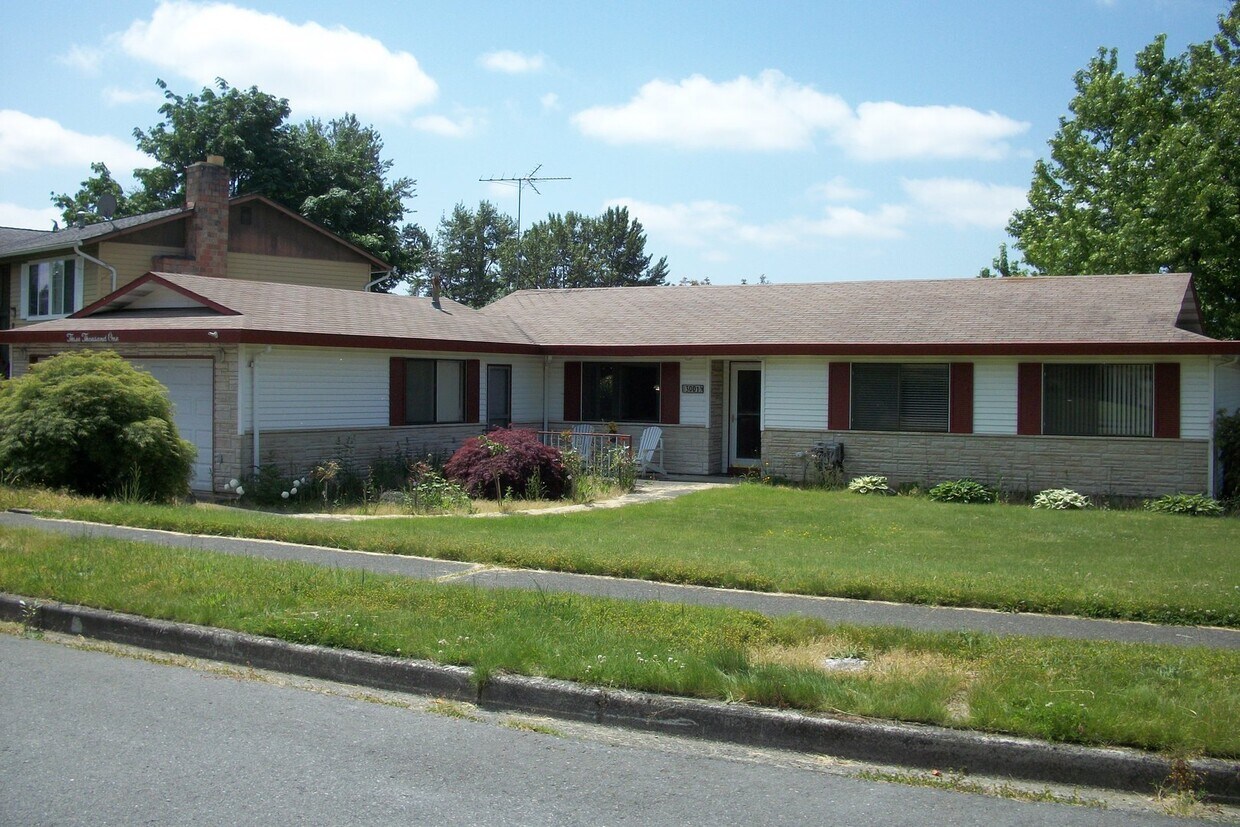 Primary Photo - Cozy 3 beds, 2 bath in Renton, minutes to ...