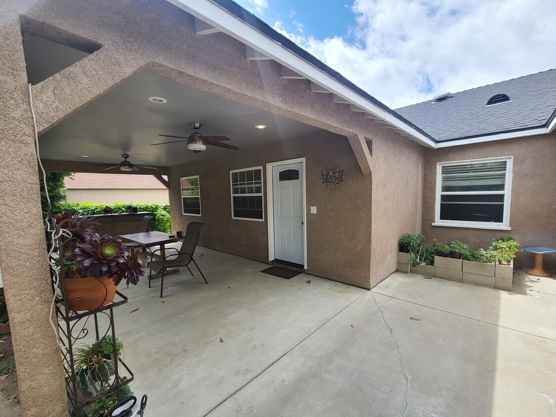 Primary Photo - 7012 Aldea Ave