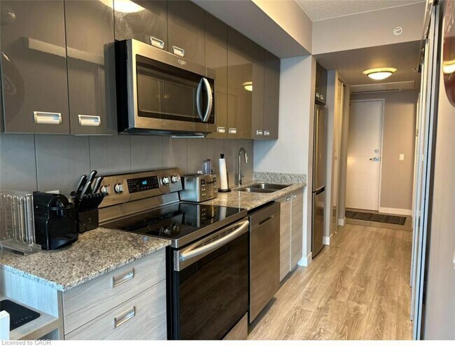 Photo du bâtiment - 250 Albert St