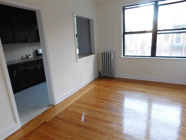 Building Photo - 3114 35th St