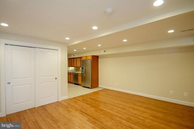 Foto del edificio - 1734 C St NE
