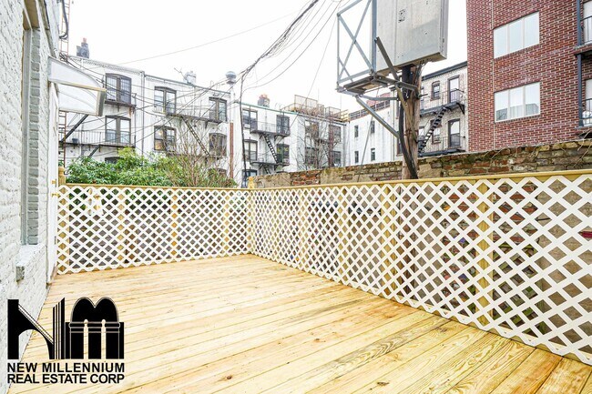 Foto del edificio - 351 16th Street