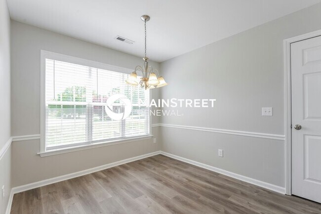 Building Photo - 3 Bedroom Pet-Friendly Home in Winston-Salem, NC with Main Street Renewal