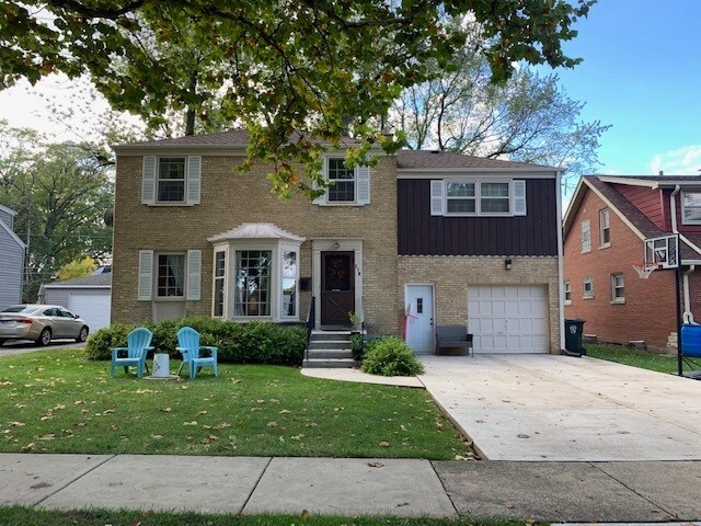 Primary Photo - 218 N Russel St