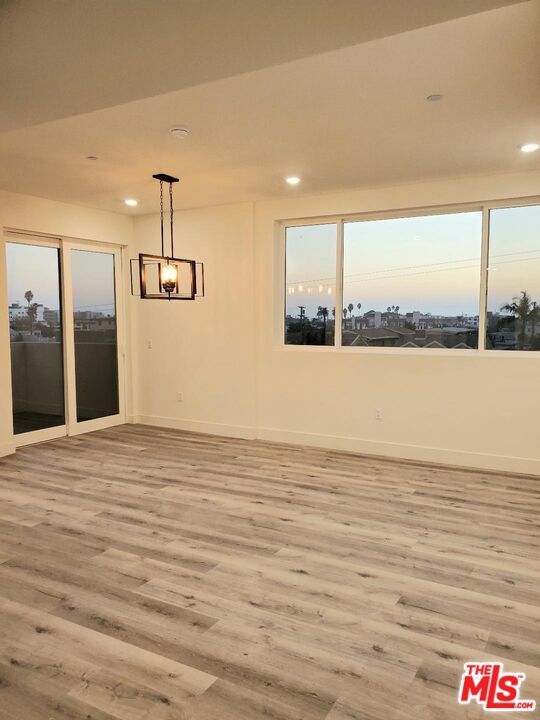 Building Photo - 3643 Empire Dr