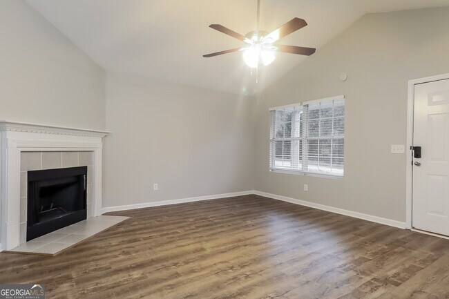 Building Photo - 60 Summer Breeze Ct