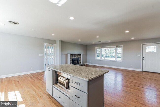 Foto del edificio - 4807 Bartholows Rd