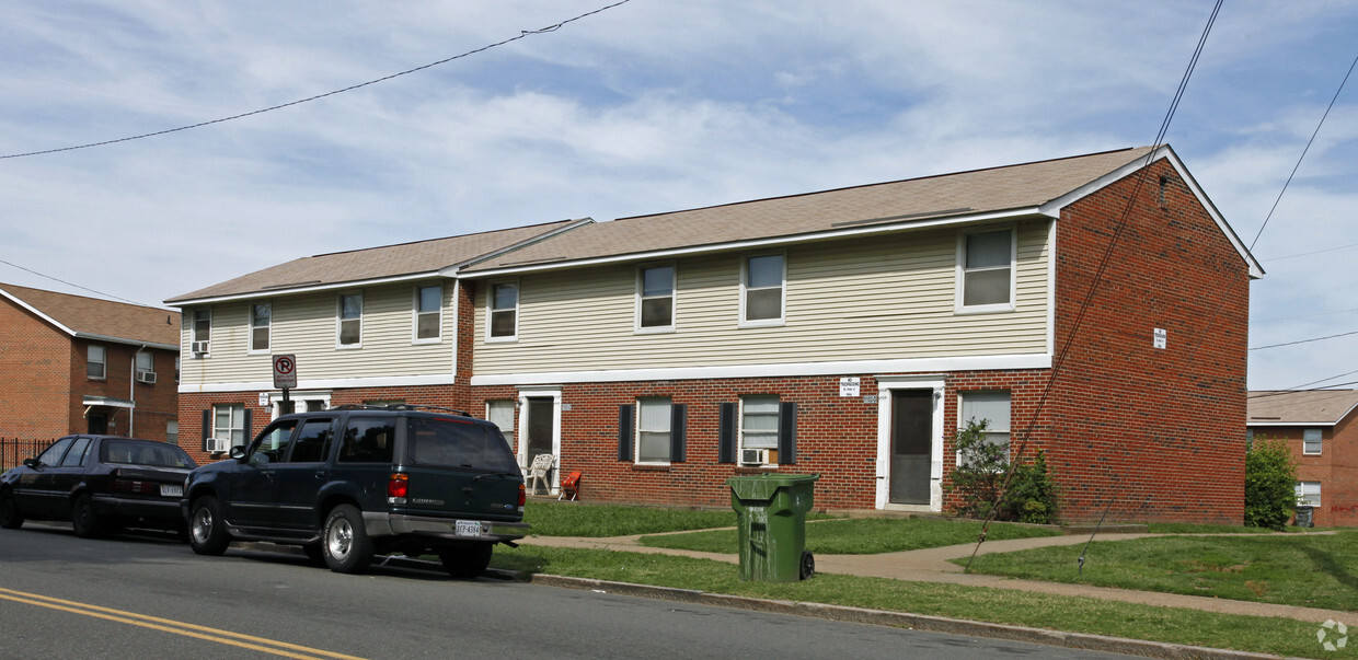 Foto del edificio - Gilpin Court