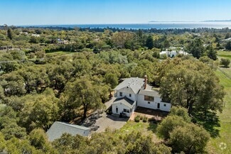 Building Photo - 875 San Ysidro Rd