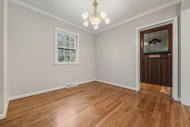 Foto del edificio - Ranch home in South West Durham: Available Now