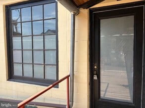 Building Photo - 8 Coryell St
