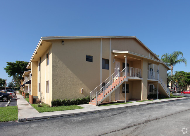 Building Photo - The Laurels at Sherwood