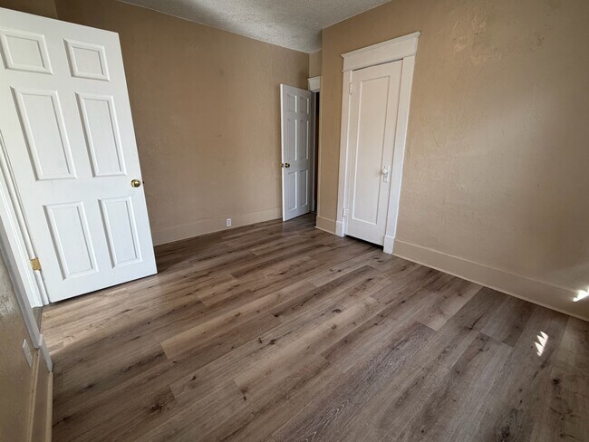 Foto del edificio - 1010 Ute Ave