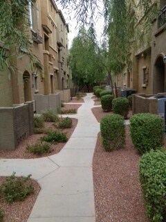 Foto del edificio - 2 bed, 2.5 bath, 2 car garage Townhome