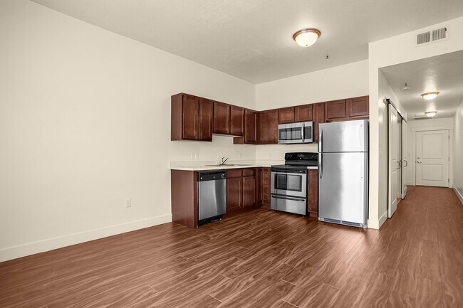 Front room/Kitchen Hallway - West Station Apartments