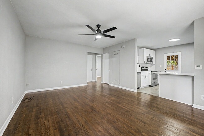Building Photo - 2912 S Delaware St