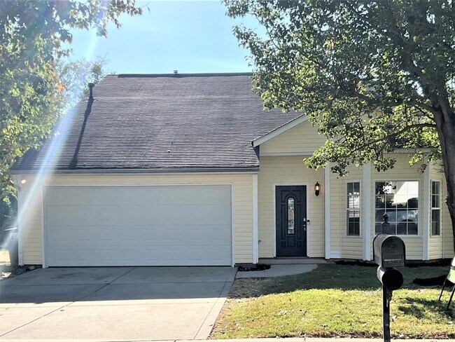 Building Photo - 2307 Jacobs Ct