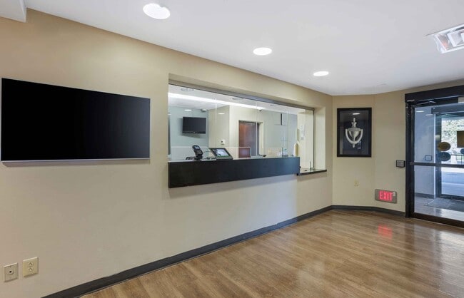 Foto del edificio - Furnished Studio-Philadelphia - Airport - Tinicum Blvd