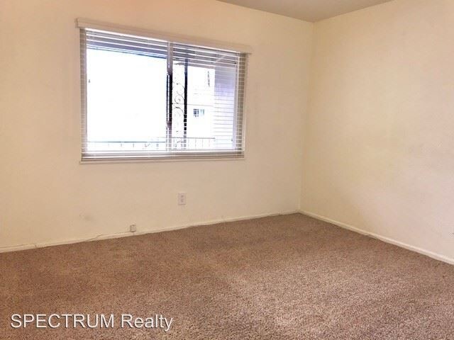 Building Photo - 1815 De La Vina St