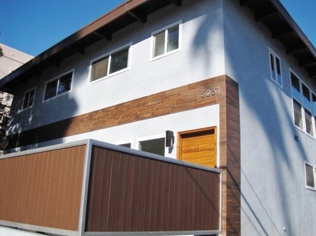 Foto del edificio - 6063 Franklin Ave
