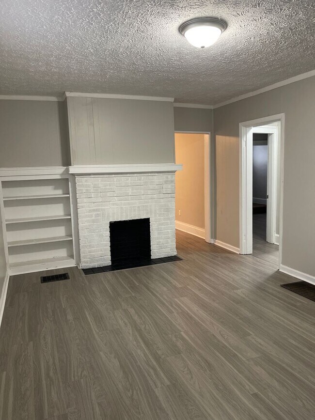 Foto del edificio - Three Bedroom Single Family Home Close to ...
