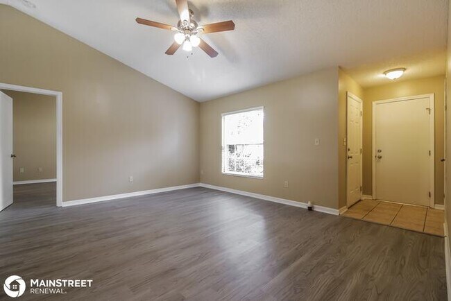 Foto del edificio - 1685 Yorktown Ave, Titusville, FL 32796