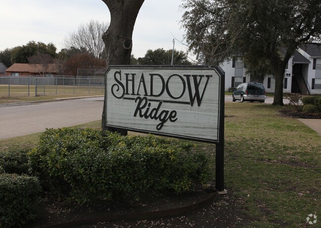 Shadow Ridge - Shadow Ridge Apartments