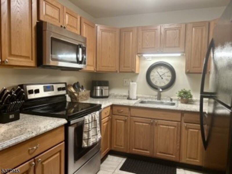 Foto principal - 110 Federal Hill Rd