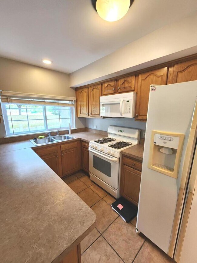 Building Photo - 2036 Muirfield Cir