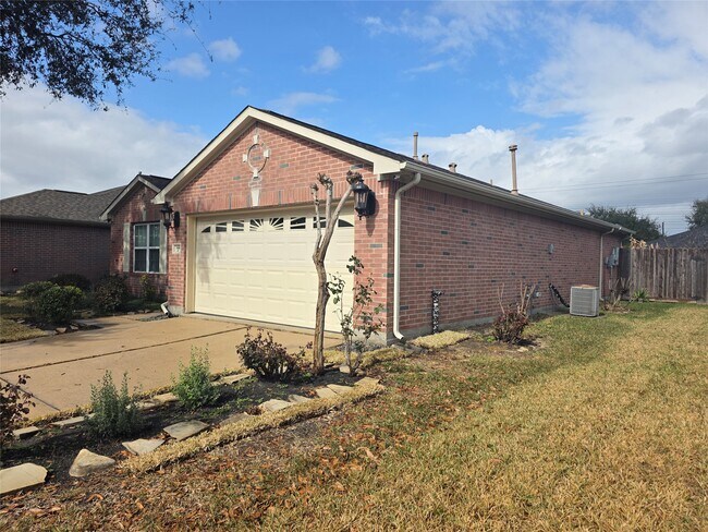 Building Photo - 5614 Eagle Landing