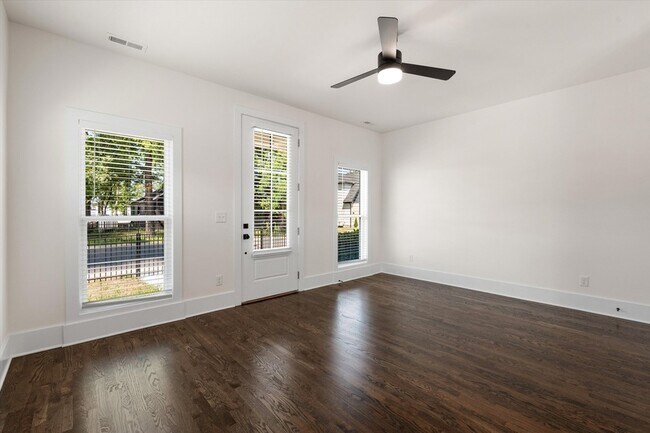 Foto del edificio - 1802 10th Ave N
