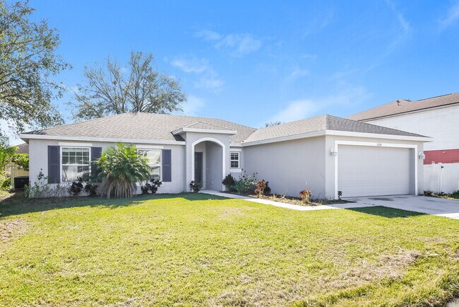 Building Photo - 1004 Dartmoor Pl