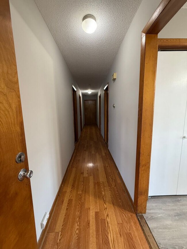 Foto del edificio - 66 Wynola Ave