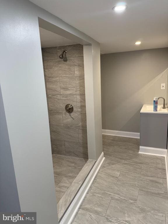 Building Photo - 2921 Baker St