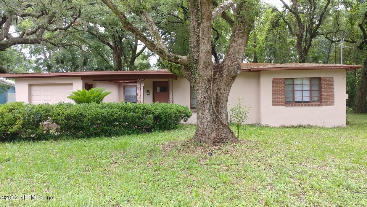 607 Garden Cliff Ct, Jacksonville, FL 32211 House Rental in