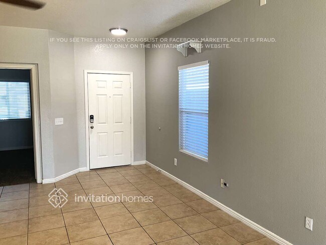 Building Photo - 10429 E Abilene Ave