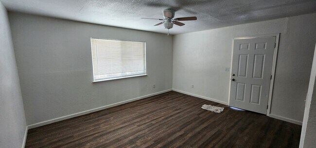 Building Photo - JA907-Duarte, Lance