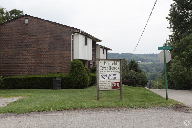Briarcliff Townhomes Youngwood, PA