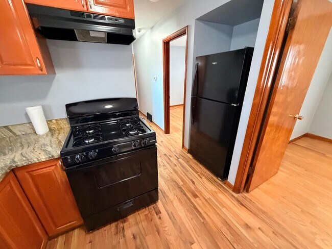 Foto del edificio - 9109 S Normal Ave