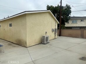 Building Photo - 8744 Fillmore Cir