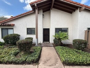 Building Photo - 4579 Foxenwood Ln