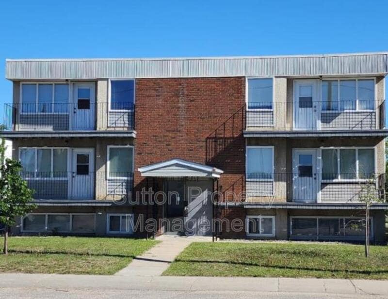 Primary Photo - 10204-10106 106 Ave.