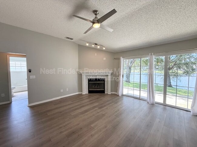 Building Photo - 1904 Sunchase Ct