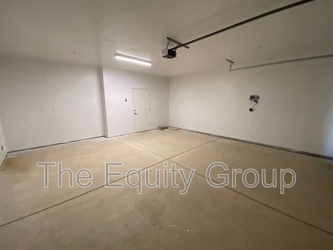 Foto del edificio - 1129 E Harter Dr