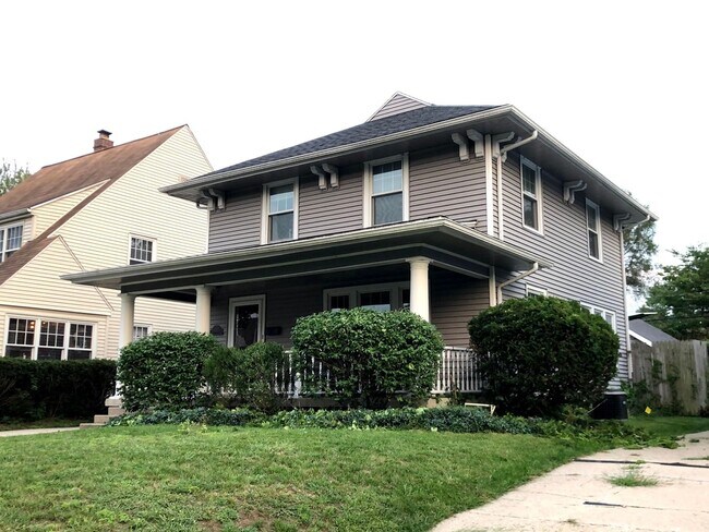 Foto del edificio - Charming 3 Bed/1 Bath Home in South Bend's...