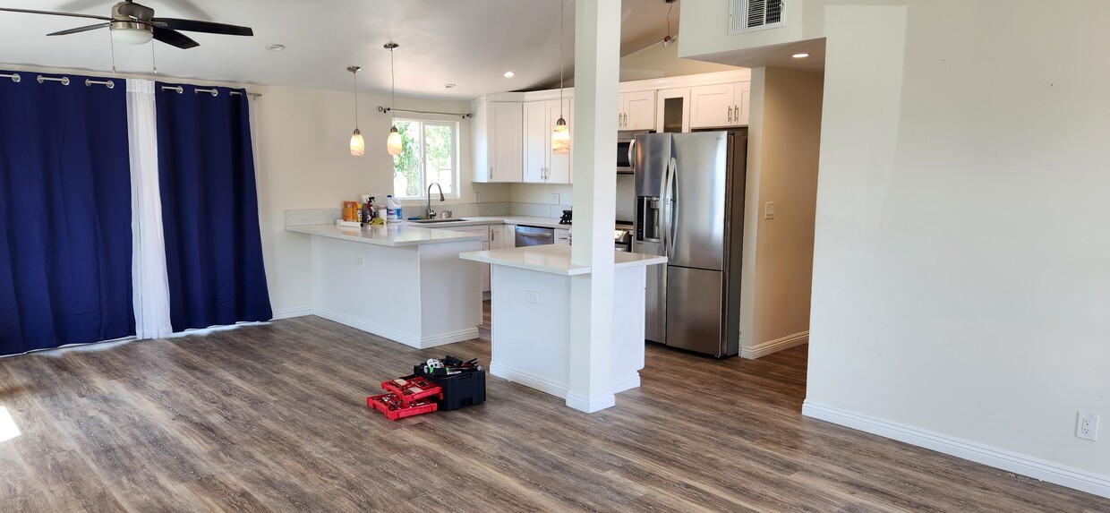 Foto principal - 27847 Walnut Springs Ave
