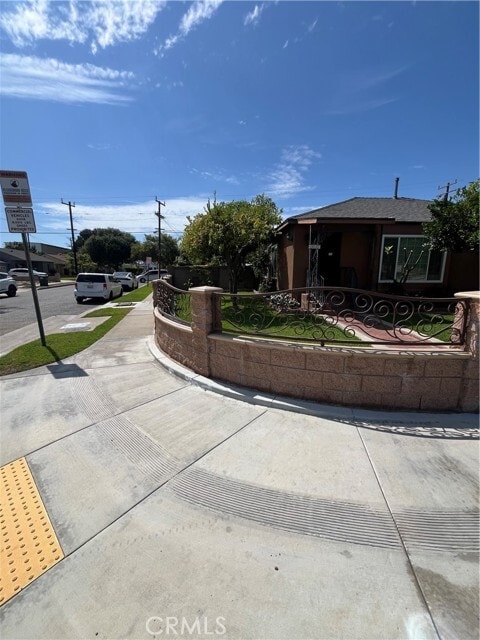 Foto del edificio - 10547 Garfield Ave